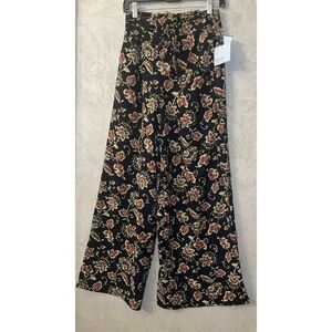 Classic Concepts LA. Womens  Wide Leg Pants